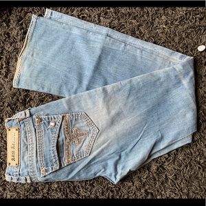 Rock Revivals Jeans